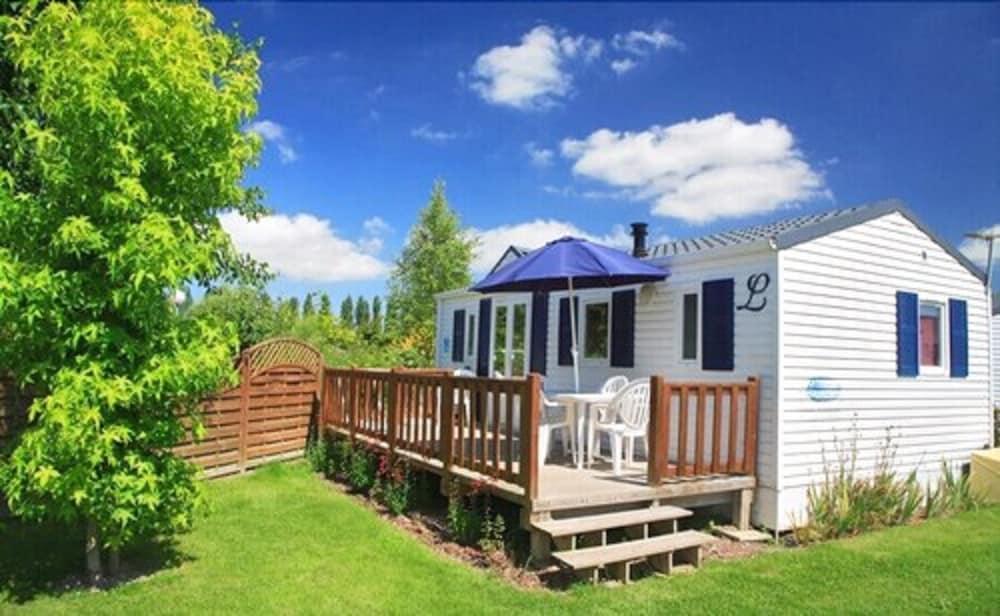 Camping Haliotis Pontorson Bagian luar foto